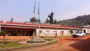Burera-Gahunga: Gitifu Aloys yijeje Virunga Today gukomeza gushakira umuti ibibazo bikomeye byugarije abaturage, Virunga Today nayo imwemerera umusanzu muri iki gikorwa
