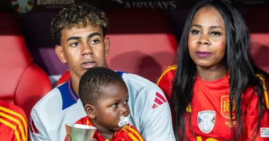 Foot: Amateka atangaje ya Lamine Yamal w’imyaka 19, wabyawe n’umwangavu w ‘umwimukira ku myaka 16, bakabeshwaho no guserva muri restora none akaba yinjiza agera kuri miliyari ku kwezi Foot: Amateka atangaje ya Lamine Yamal w’imyaka 19, wabyawe n’umwangavu w ‘umwimukira ku myaka 16, bakabeshwaho no guserva muri restora none akaba yinjiza agera kuri miliyari ku kwezi