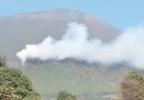 Mu kirunga cya Muhabura: inkongi y’umuriro ikomeje kurusha ingufu abari mu gikorwa cyo kuyizimya