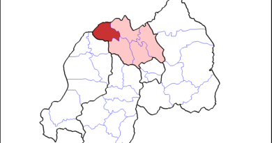 Musanze: Umuyobozi w’uburezi mu karere yemeje uburenganzira bw’abayobozi b’ibigo bwo kuzamura minerval ho atarenze ibihumbi 7 hashakishwa aho yakuye ayo mabwiriza harabura Musanze: Umuyobozi w’uburezi mu karere yemeje uburenganzira bw’abayobozi b’ibigo bwo kuzamura minerval ho atarenze ibihumbi 7 hashakishwa aho yakuye ayo mabwiriza harabura