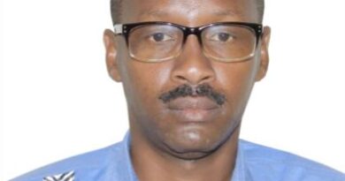 Musanze: Dore dosiye zifite uburemere Nsengimana asigiye Kanayoge.